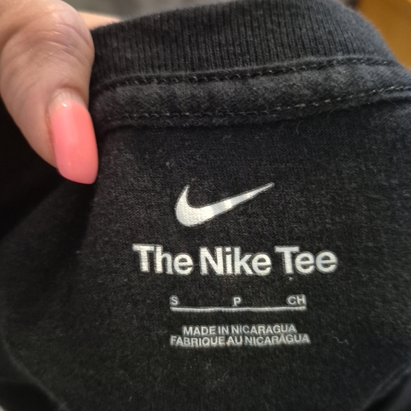 Nike Black Tee with White Logo - Picture 3 of 3
